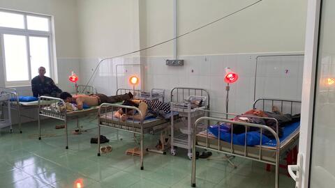 Trung tâm Y tế khu vực Tuy Đức Triển khai có hiệu quả phương pháp điều trị bằng y học cổ truyền