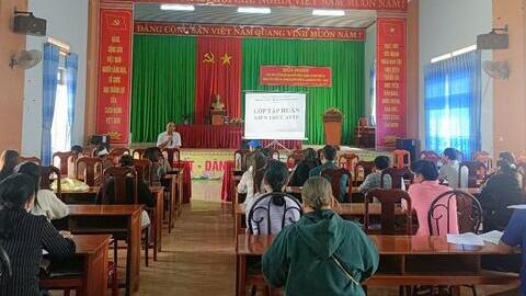 Trung tâm Y tế huyện Đắk Song: Tập huấn nâng cao kiến thức an toàn thực phẩm tại xã xây dựng nông thôn mới