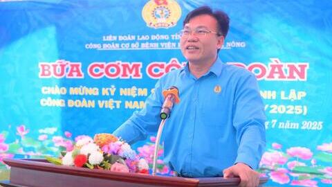 “Bữa cơm Công đoàn” - ấm áp nghĩa tình tại Bệnh viện đa khoa Đắk Nông