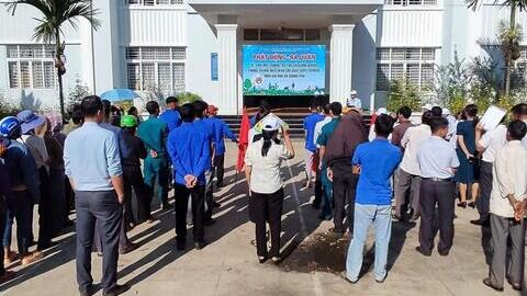 Đồng loạt phát động và ra quân dọn vệ sinh môi trường diệt lăng quăng bọ gậy
